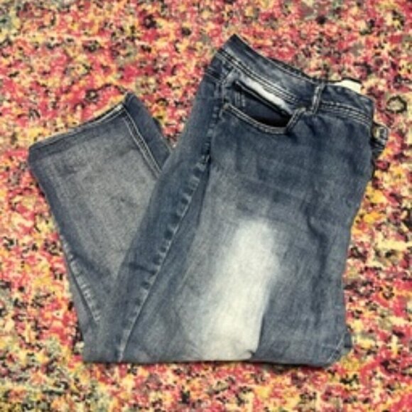 0524-24 Denim Jeans - Picture 1 of 3